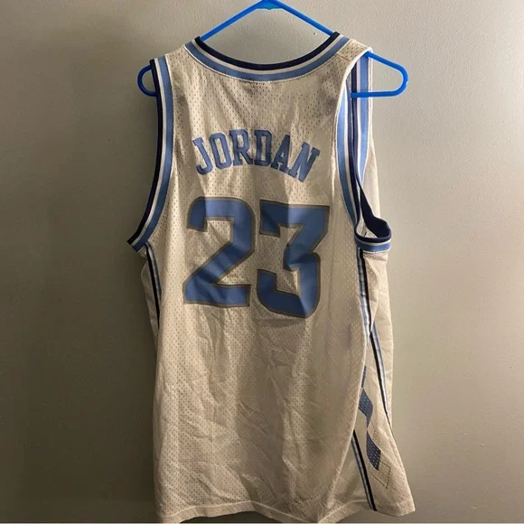Nike Jordan UNC Tar Heels #23 Basketball Jersey Men’s XL – White/Carolina Blue - Picture 1 of 6